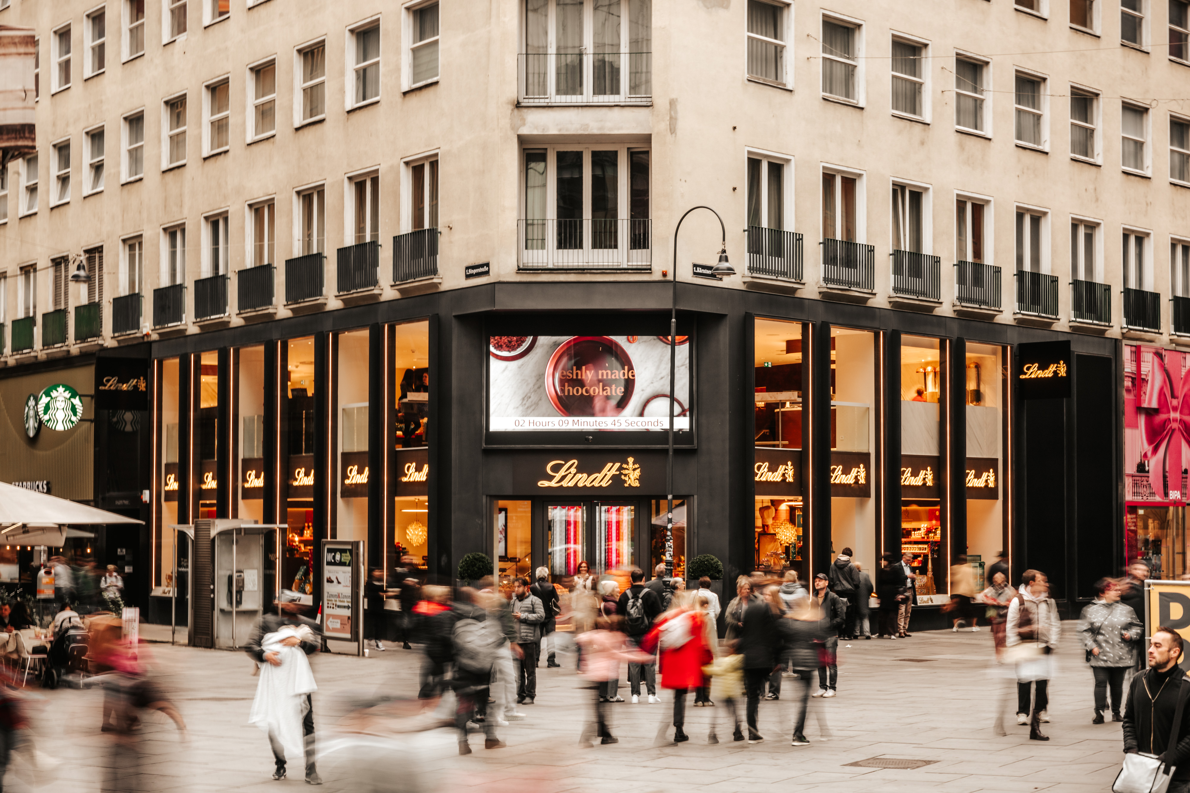 Lindt & Sprüngli Flagship Store I © Philipp Lipiarski